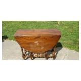 Drop down leaf table, 4ft x 30x 35 in