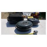 3 Graniteware roasting pans