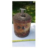 Old Metal D-X gas can