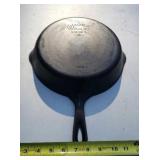 Wagner Ware cast Iron Skillet 1058 A