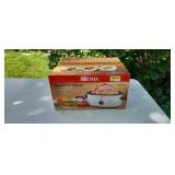 Aroma Roaster Oven  8 Qt.