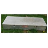 Diamond plate 5 ft Dee Zee truck tool box