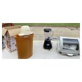 Sunbeam ice cream maker, blender and George