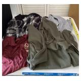 New with tags Berne sz L sweatshirt with zipper