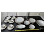 Heinrich & Company dinnerware set with 3 glasses