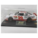 NASCAR GOODWRENCH SERVICE PLUS #29 1:24 SCALE
