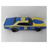 NASCAR DALE EARNHARDT JR. #8 1:24 SCALE DIE CAST