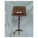 PEDESTAL BOOK STAND