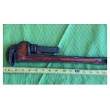 18ï¿½ Industrial pipe wrench