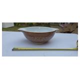 Pyrex 10-in Bowl