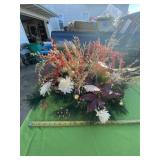 Table artificial flower centerpiece