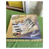 New in box Forever Sharp 10 piece knife set
