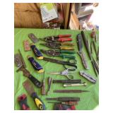 Irwin box cutters, scrapers, punches and scissors