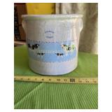 8.5 tall Country Charm crock