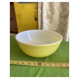 Pyrex yellow bowl