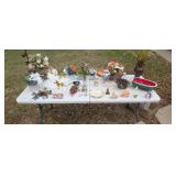 Flower arrangements home decor.