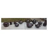 Teapots creamer and sugars