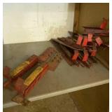 Adjustable steel roof brackets