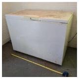 Kenmore deep freezer 48x27.5x36.5 (works)