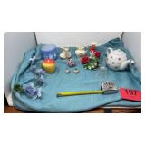 Misc tea pot decor