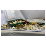 Sterilite Ornament Cases, Ornaments, Bolbs and