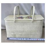 Vtg 1950s Woven Wicker and Metal-Handled Picnic