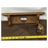 1993 Boydï¿½s Bears Collectible & Wood Heart Shelf