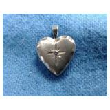 STERLING SILVER HEART LOCKET PENDANT .9GRAMS