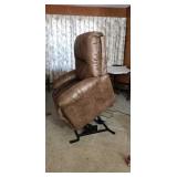 Lift Chair, new (retail $900.00)