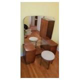 Showers Bro Furniture 1950s vanity  with bench.