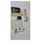 Costume  jewelry