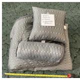Gray Queen Size Comforter Set with 2 Shams and
