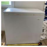 Galaxy Chest Deep Freeze Works Well 35"X23"X34"