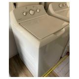 Hotpoint Washer 27"X26"X38" Works Well