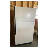 Kenmore 20 Cu Ft  Refrigerator 32"X30"X66" Works