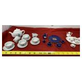 Taiwan Floral and Blue Tea Sets with Goose Tea