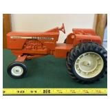 Vintage ERTL 1/16 scale Diecast Metal Model of an