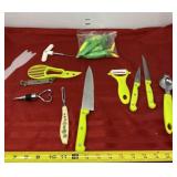 Yellow Knife, Peeler and Scoop Set with Corn on