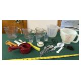 Measuring Cups with Spoons and Timer