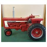 Vintage ERTL 1/16 scale Diecast Farmall 706