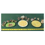 Thanksgiving-Themed Miniature Figurines,