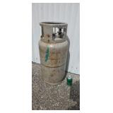 8 gallon forklift propane tank