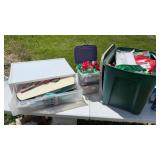 Totes with lids of Gift Boxes Bows, Wrapping