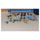 Vtg Clip on Earrings