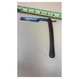 Carbo Magnetic" straight razor, likely produced