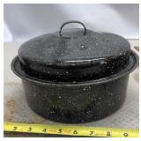 Speckled Enamelware Pot with Lid