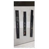 Universal 21 1/2 in Blade Universal 18 and a half