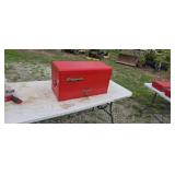 Snap-on toolbox 26-in wide
