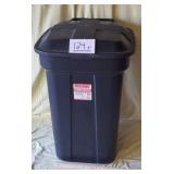 32 Gallon Trash Can