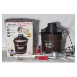 NIB AROMA 4 QT Electric & Handcrank Wood Ice